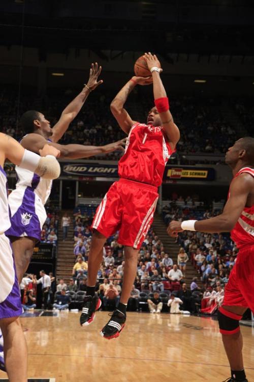 的组合仍显 的组合仍显